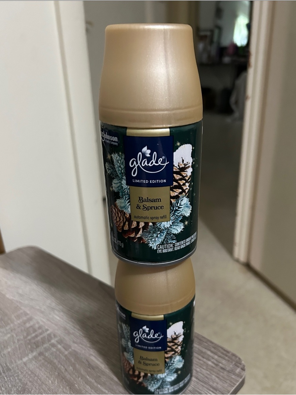Glade Balsam & Spruce Automatic Spray Refill - Gold and Dark Green